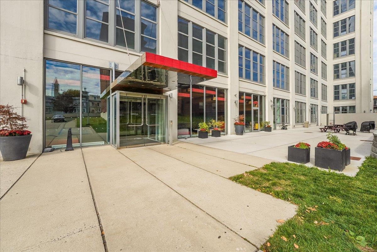 main property photo 42