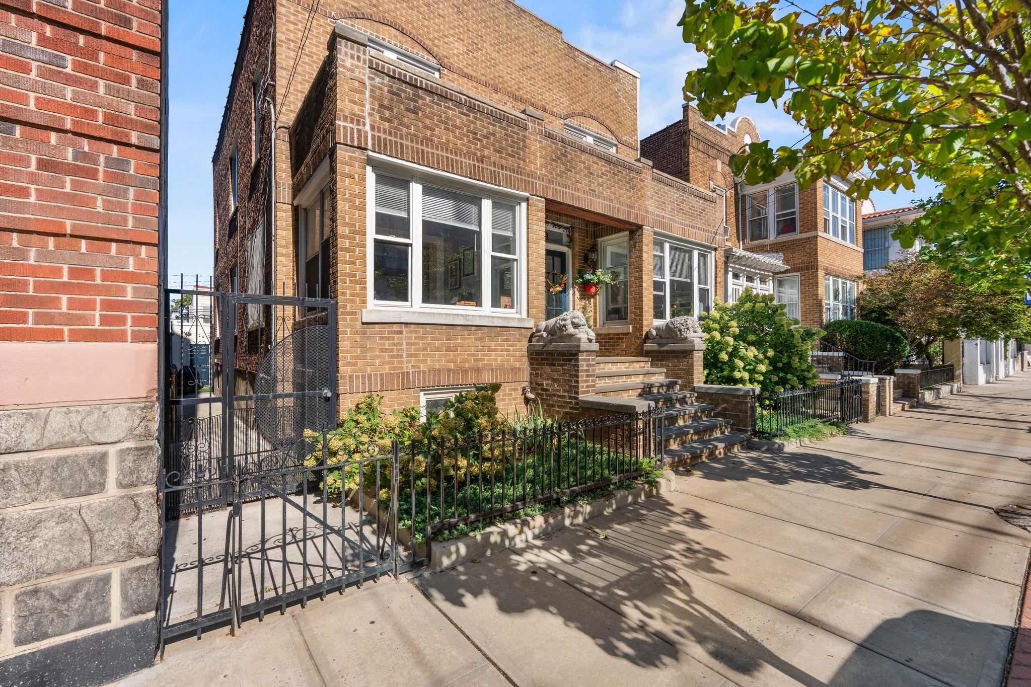 main property photo 22