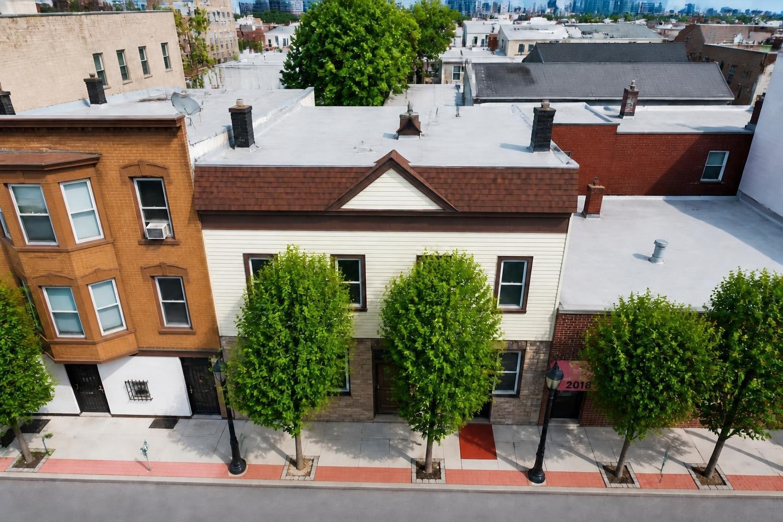 main property photo 29