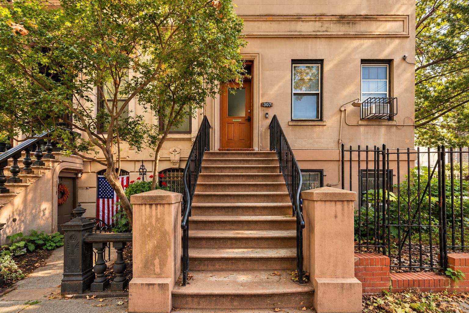 main property photo 17