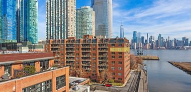 image of property with 3 Bed | 2 Bath | 1,700 Sqft