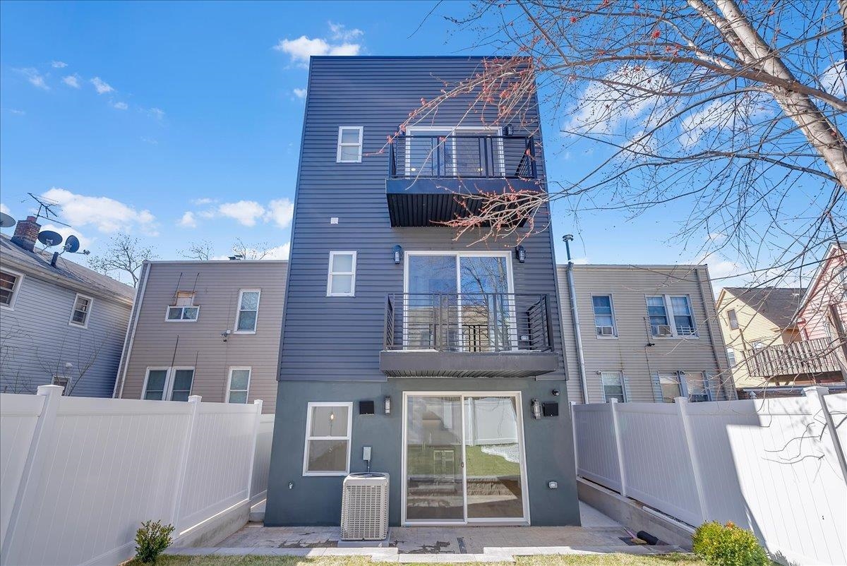main property photo 49