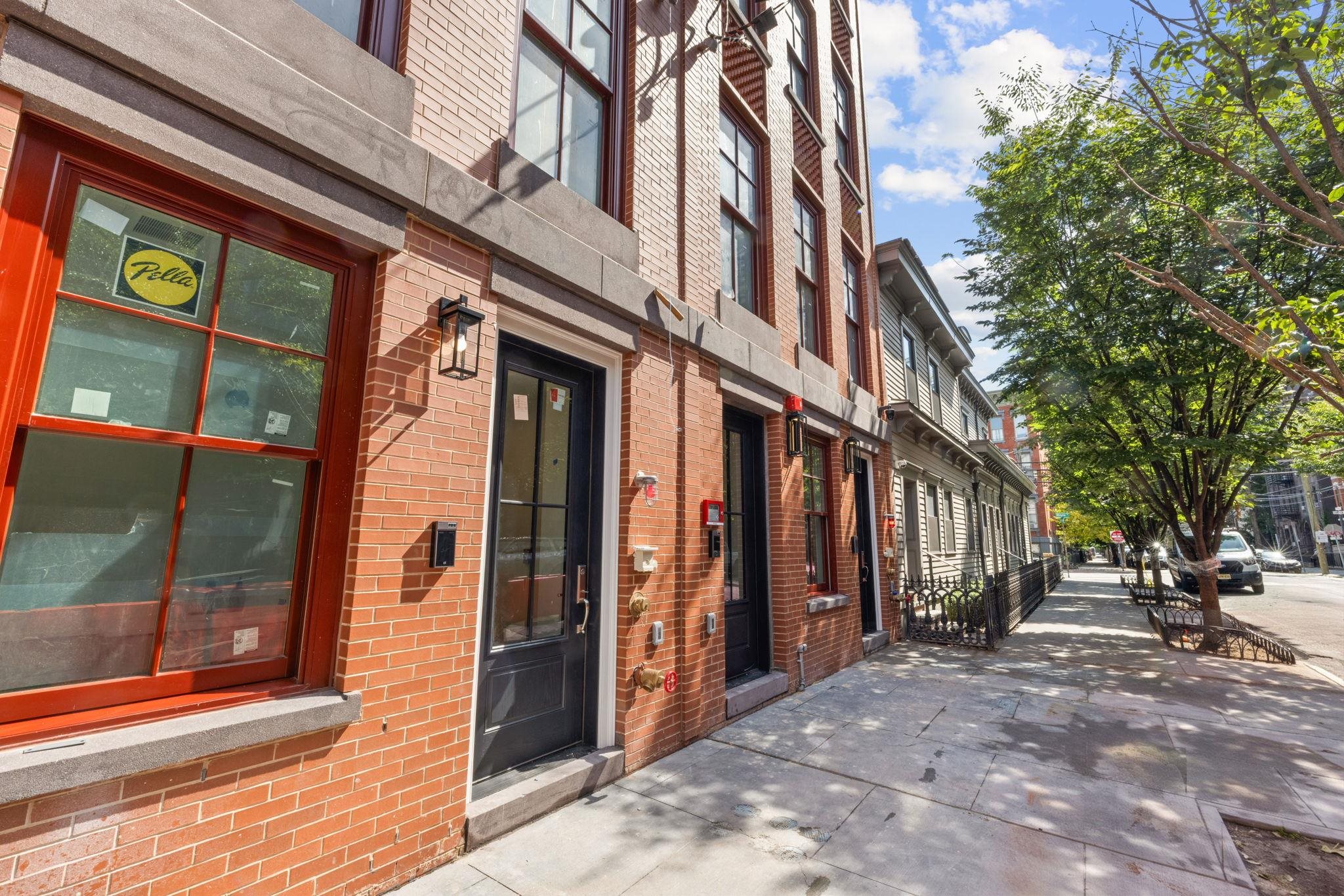 main property photo 24