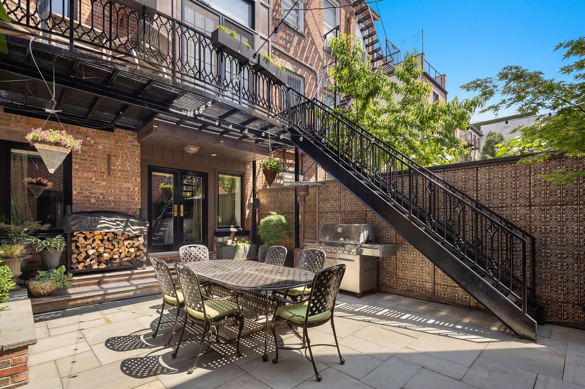 main property photo 34