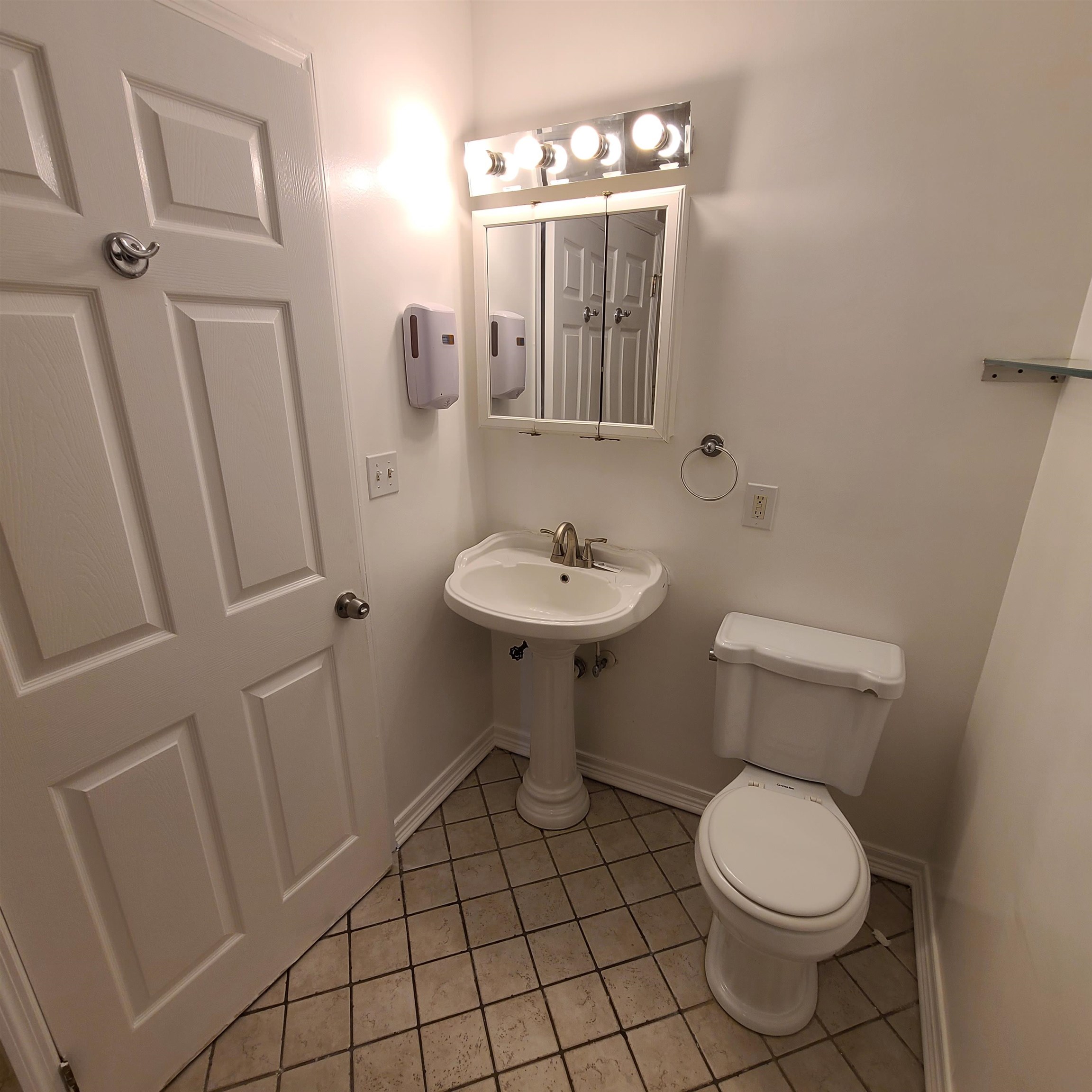 main property photo 21