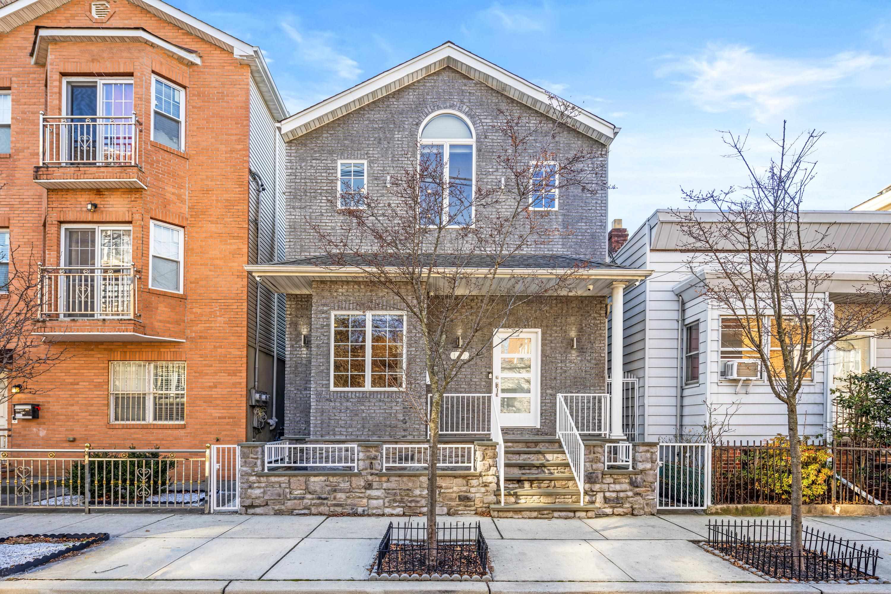main property photo 33