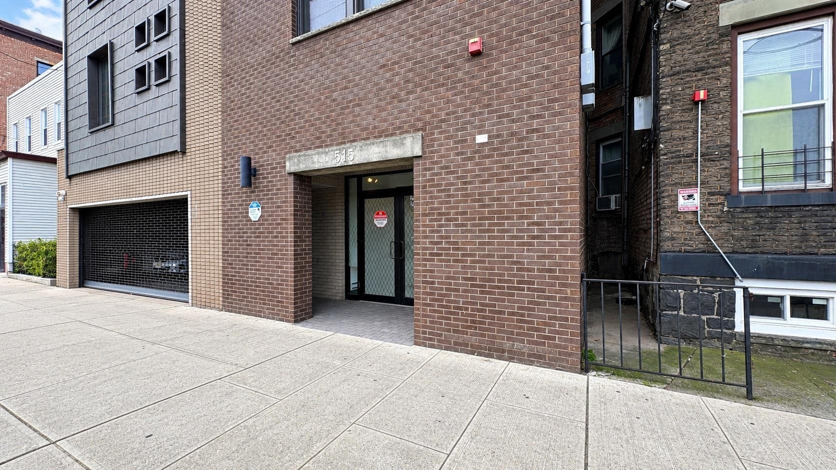 main property photo 21