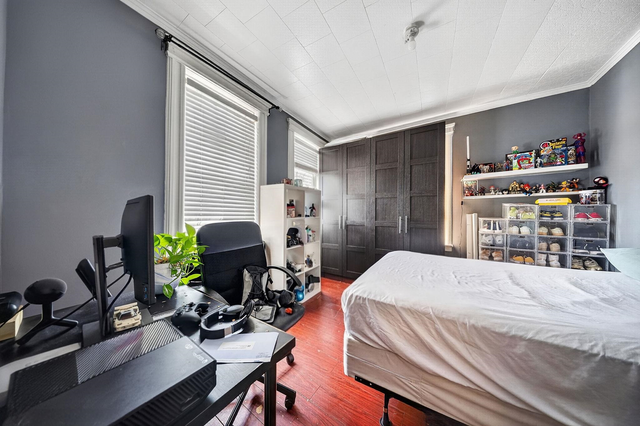 main property photo 37