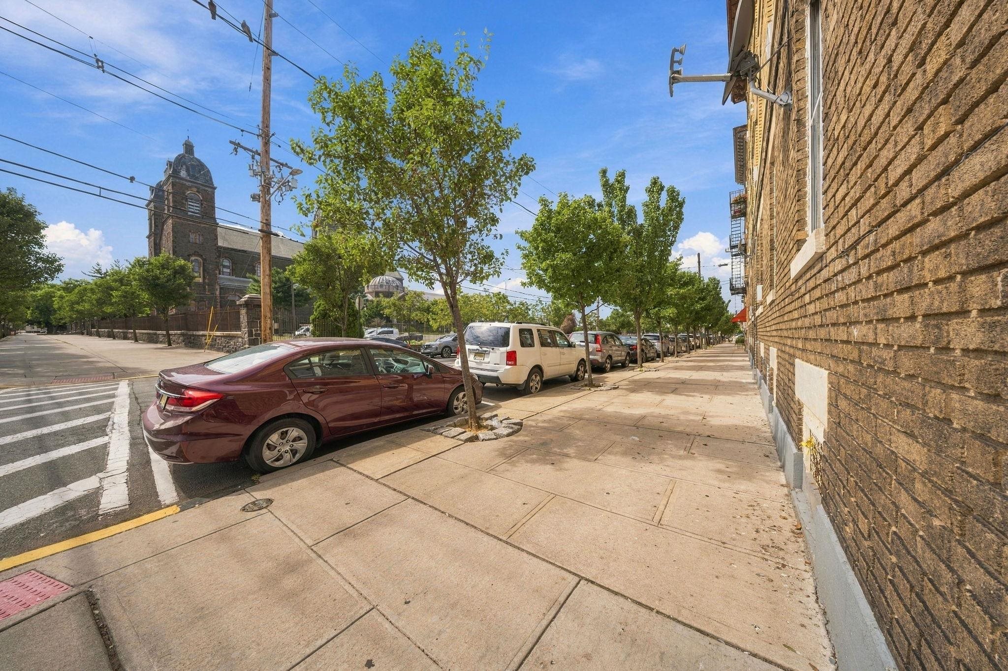 main property photo 40
