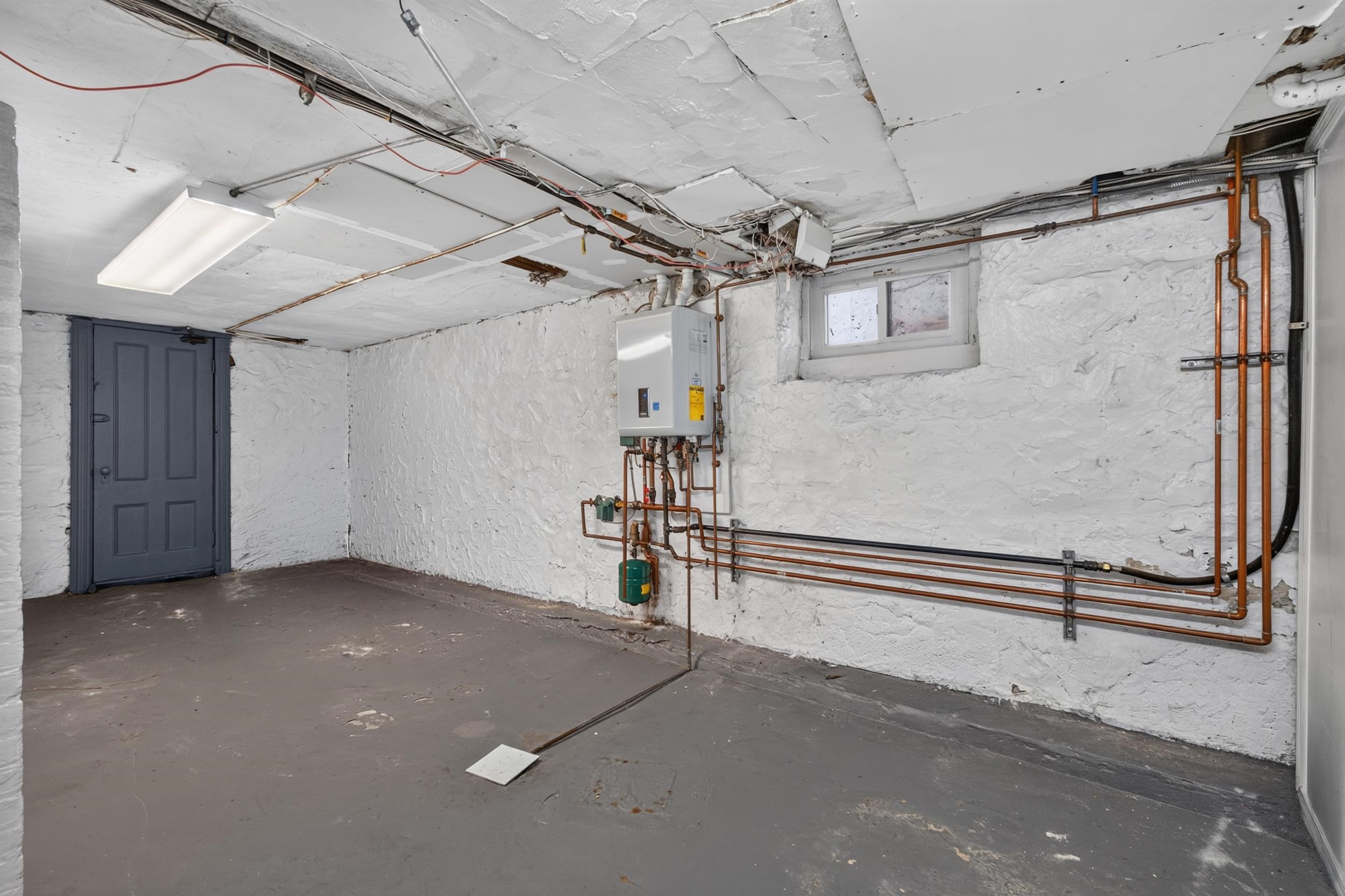 main property photo 36