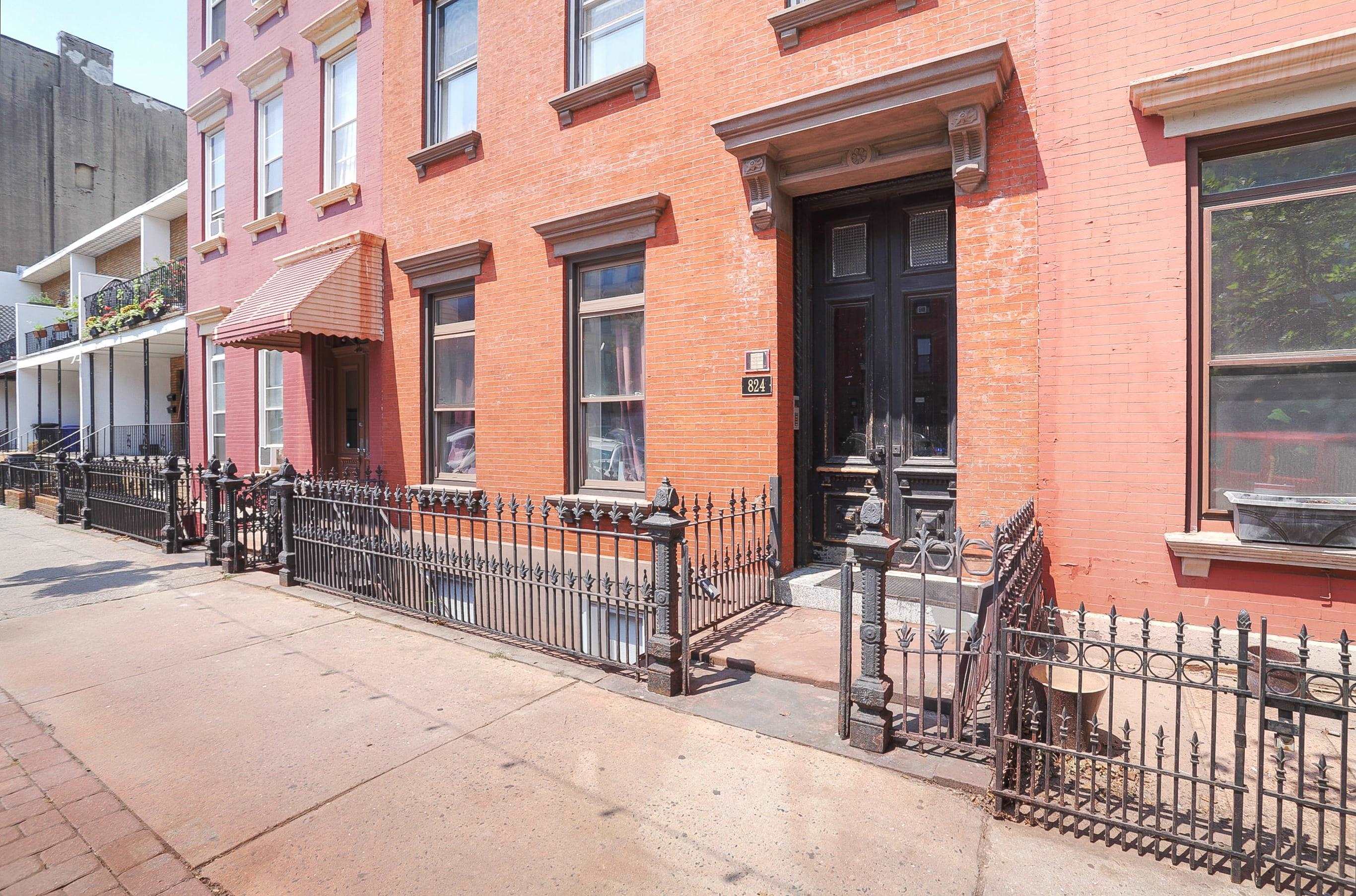 main property photo 16