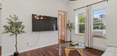 image of property with 2 Bed | 1 Bath | 726 Sqft