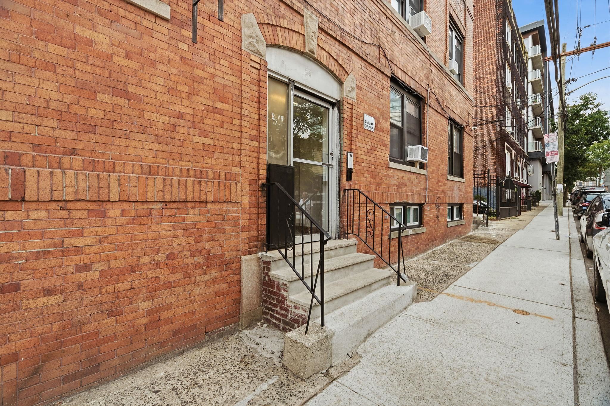 main property photo 21