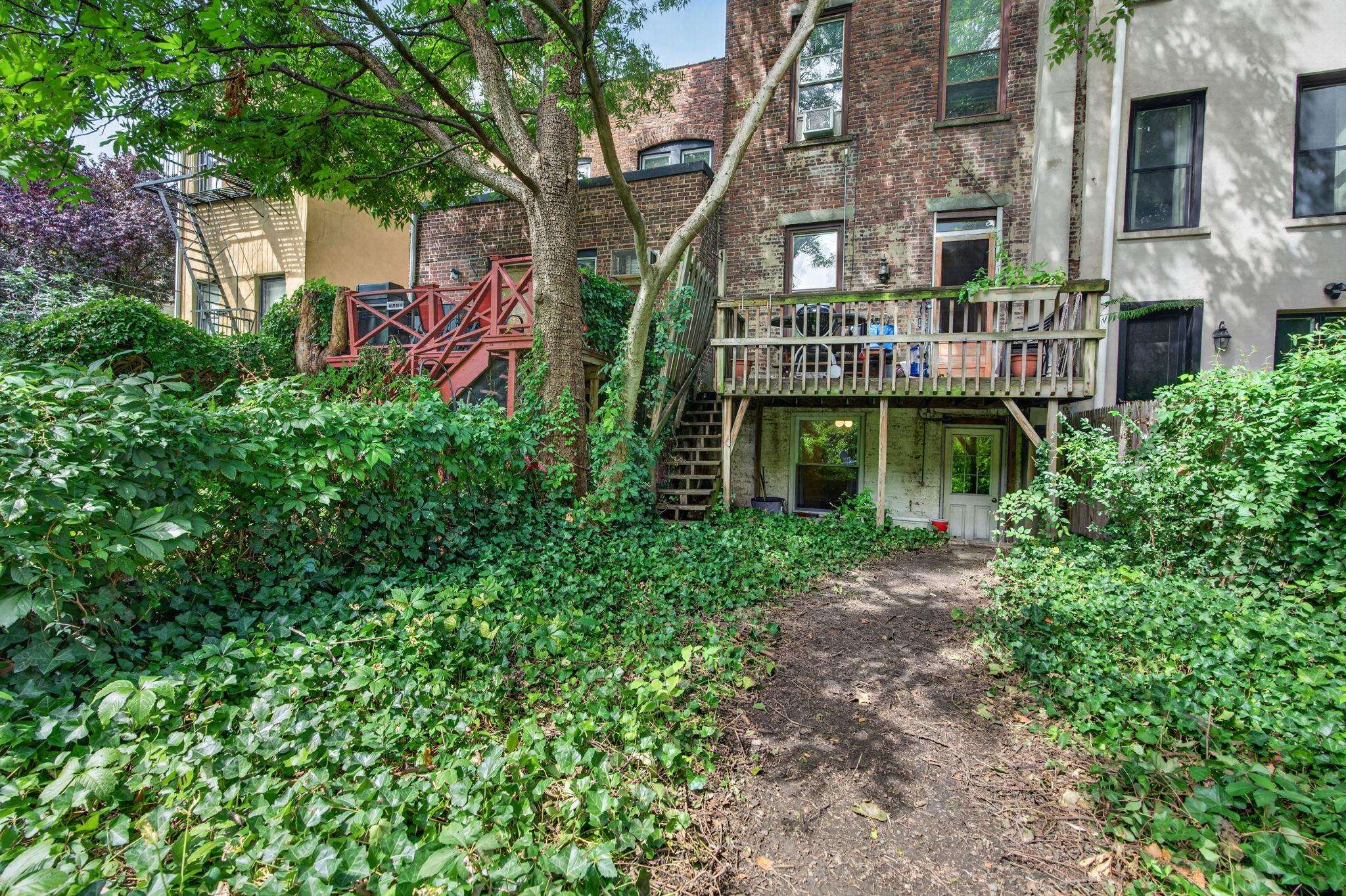 main property photo 17