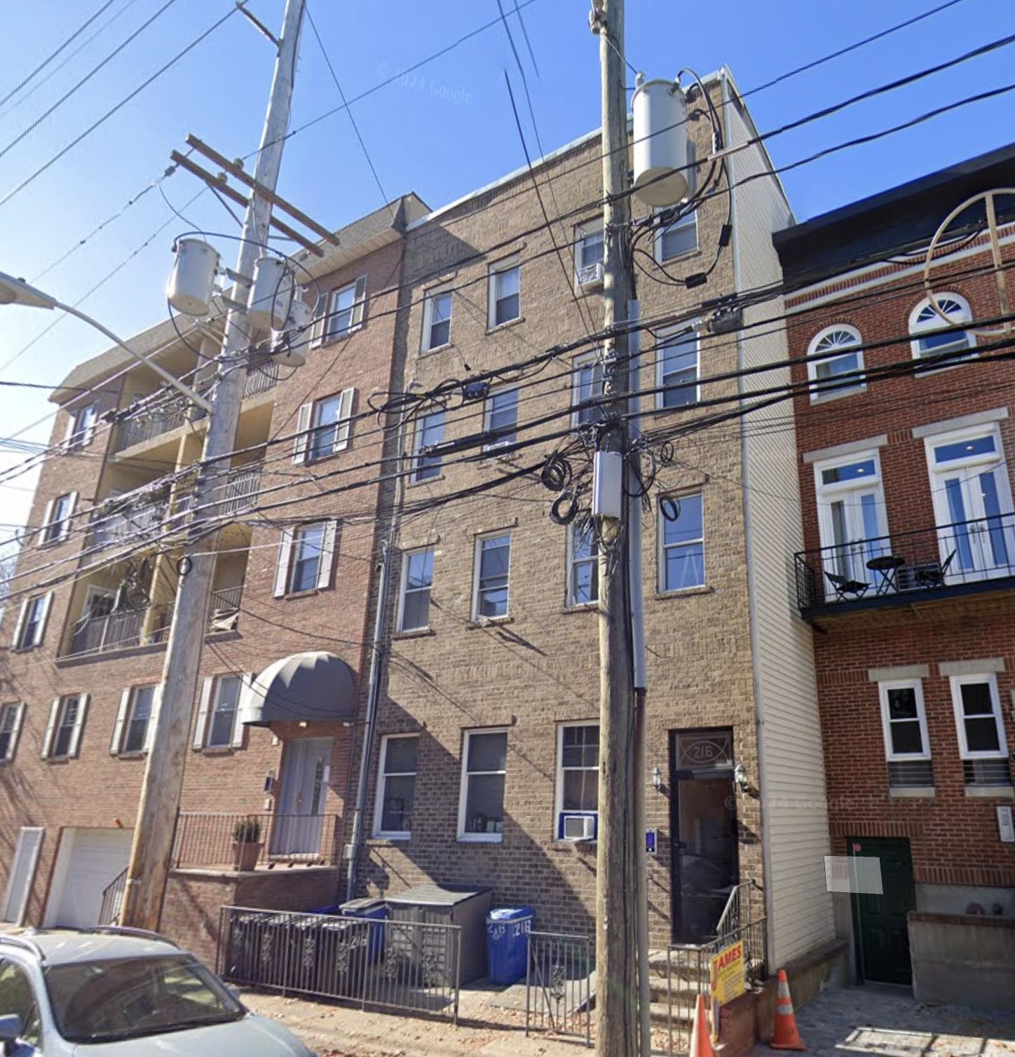 main property photo 14