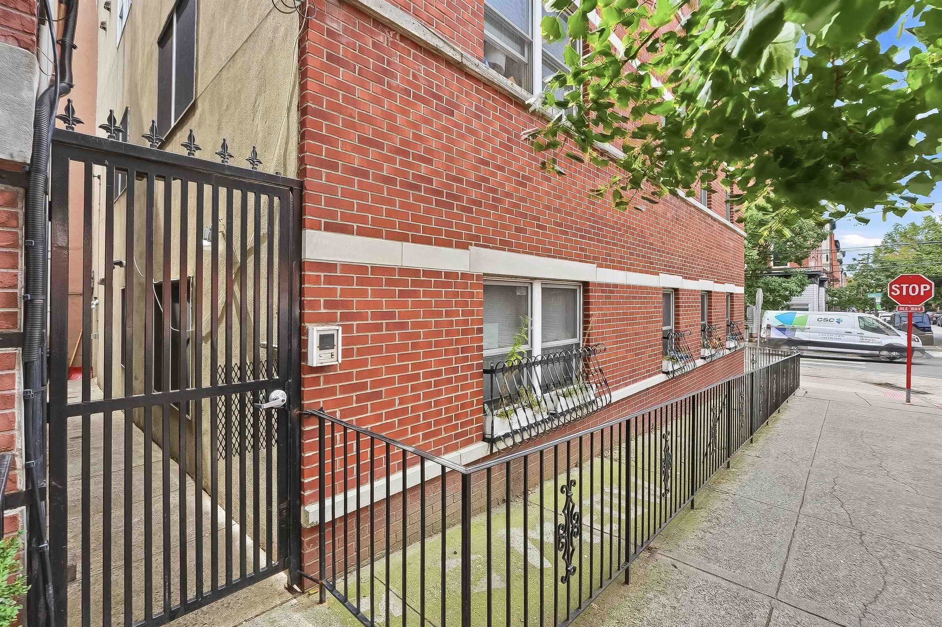 main property photo 20