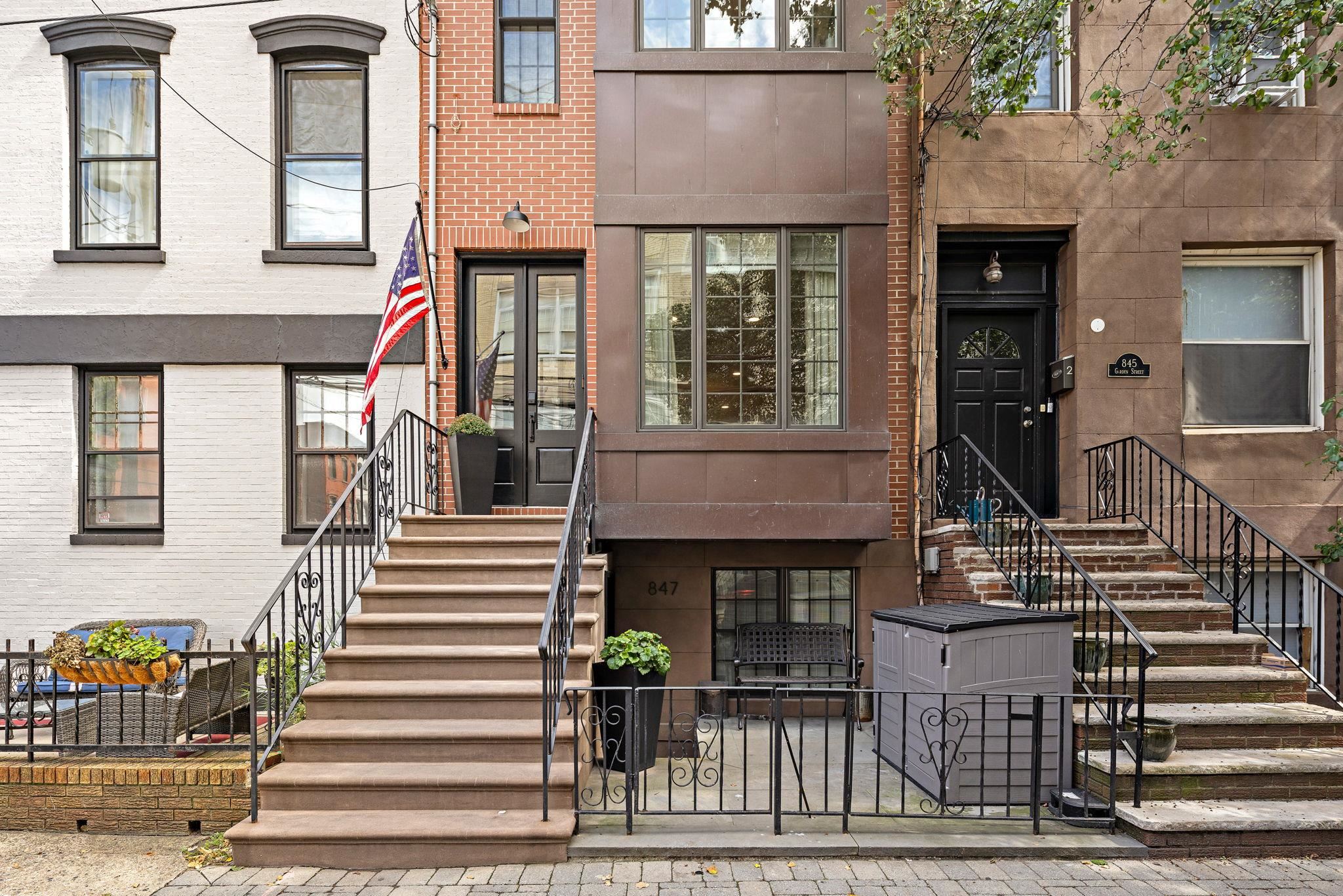 main property photo 35