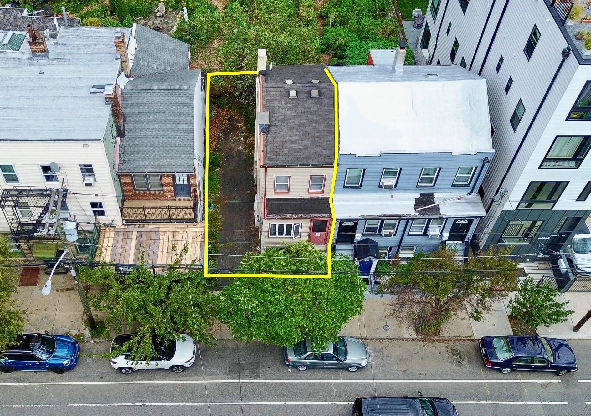 main property photo 33