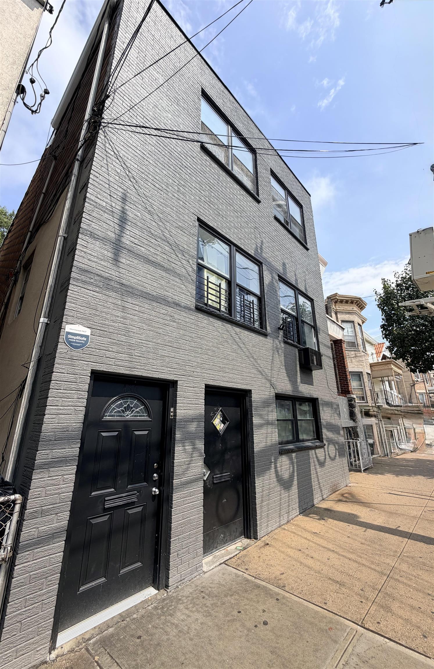 main property photo 24