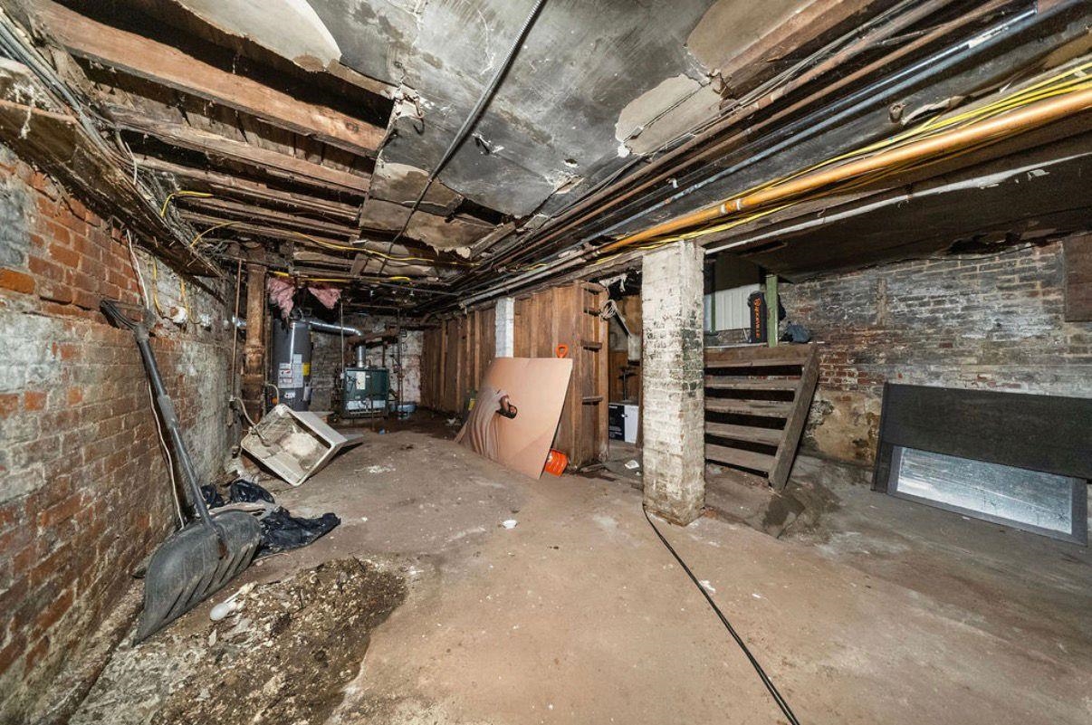 main property photo 12
