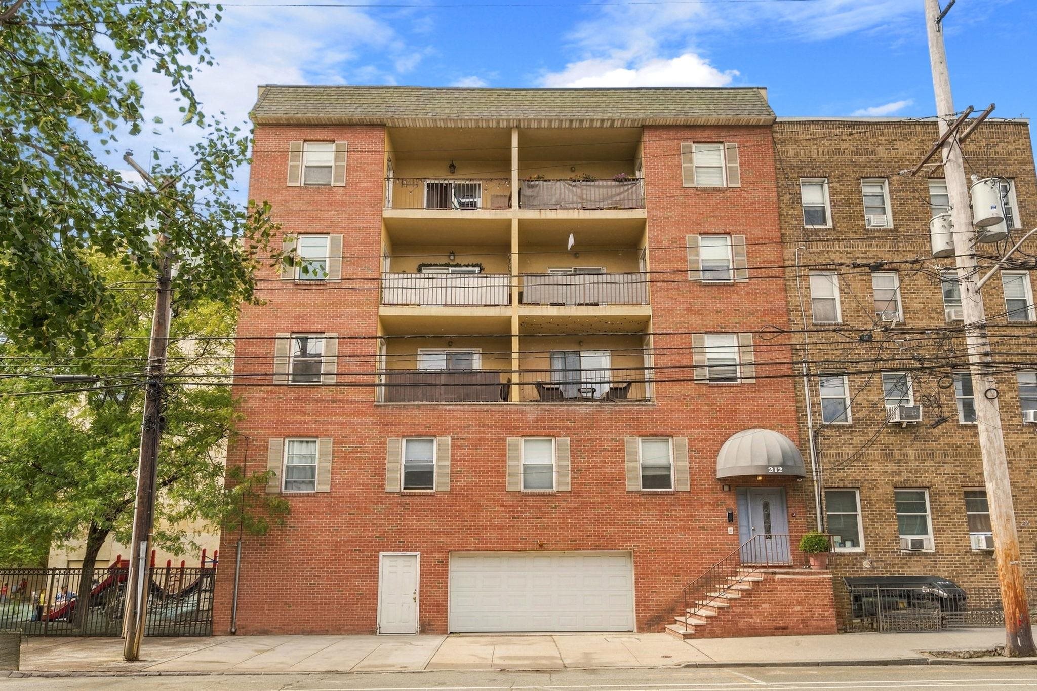 main property photo 28