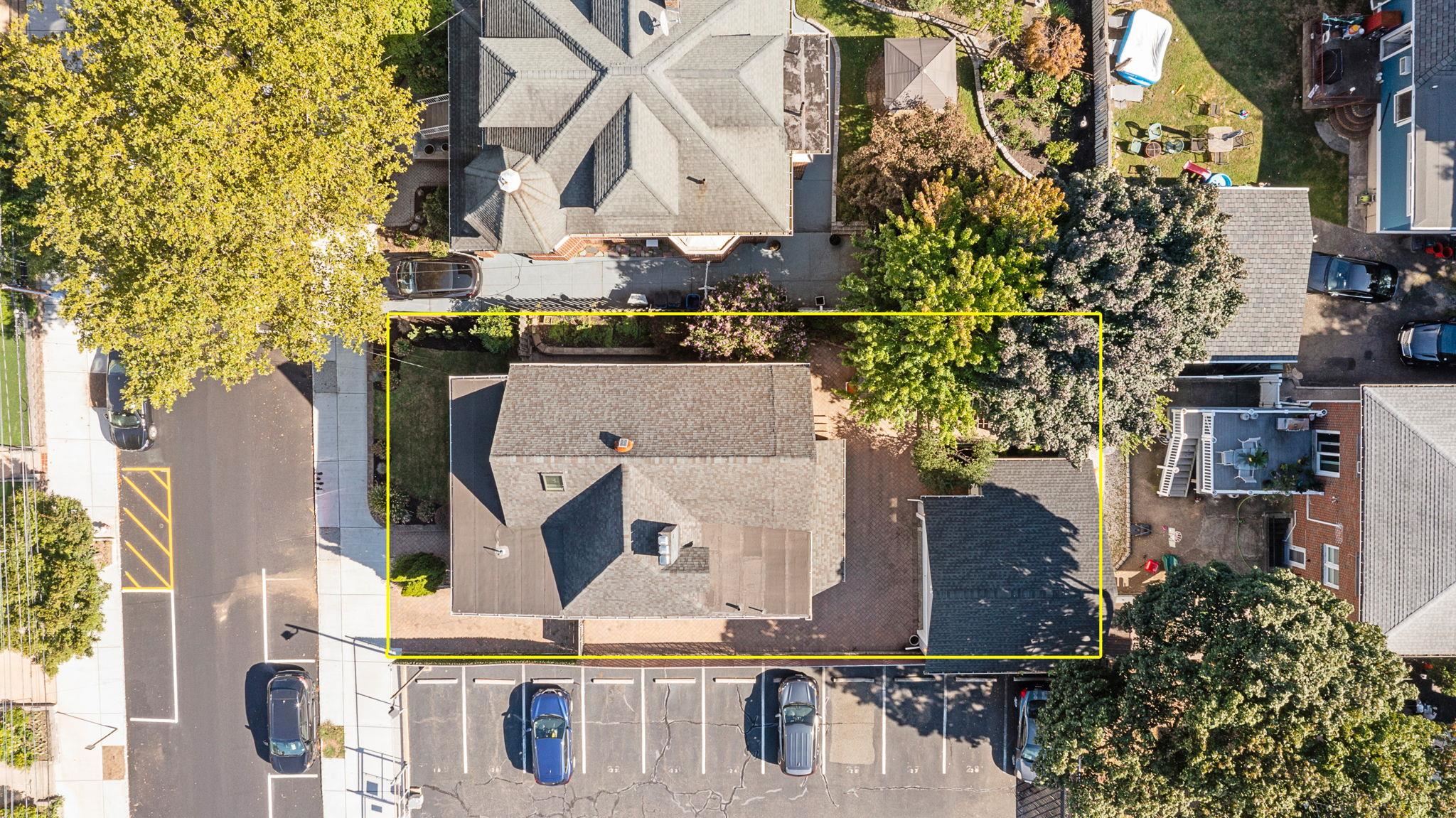 main property photo 30