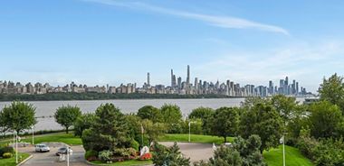 image of property with 1 Bed | 1 Bath | 850 Sqft