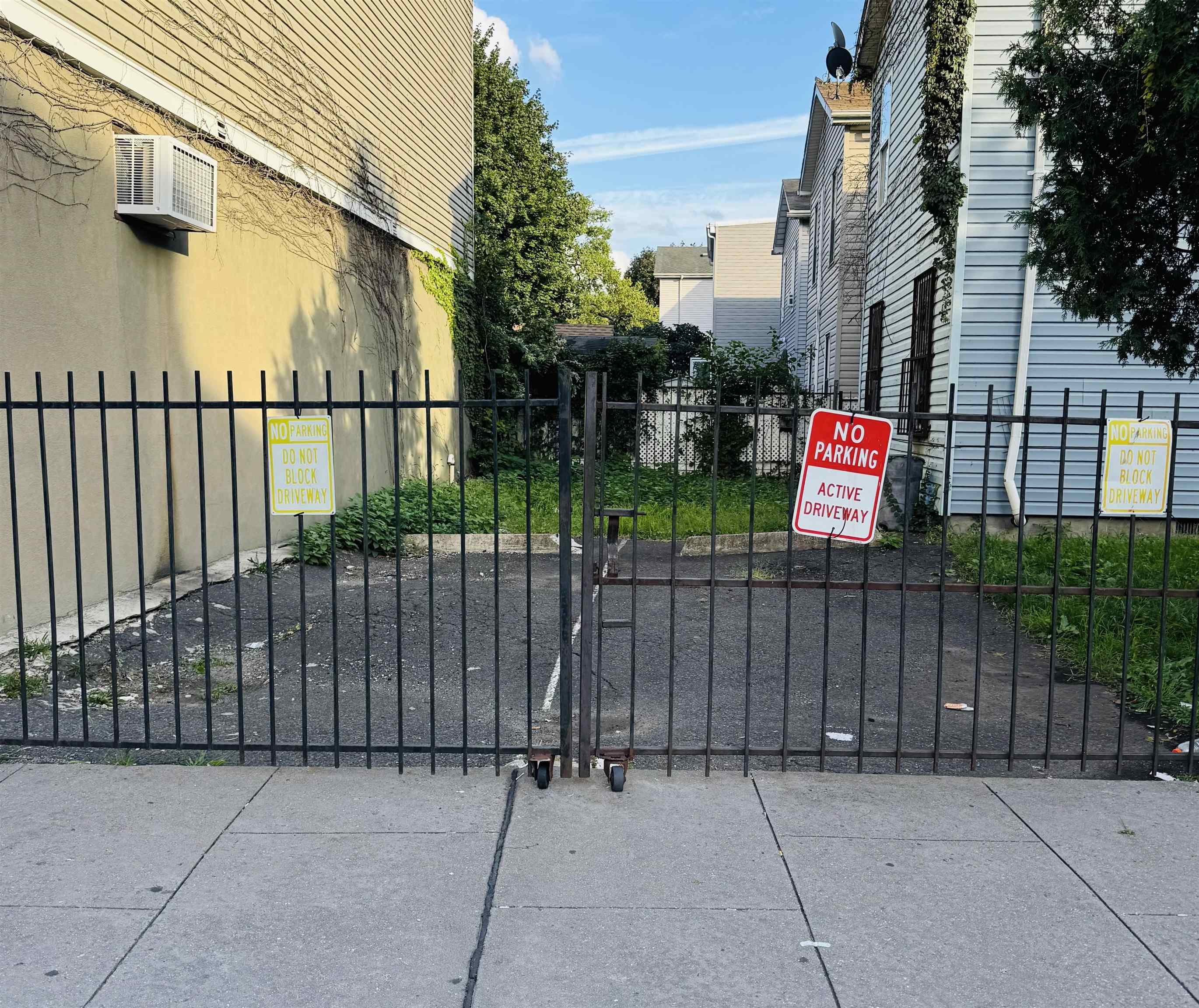 main property photo 33