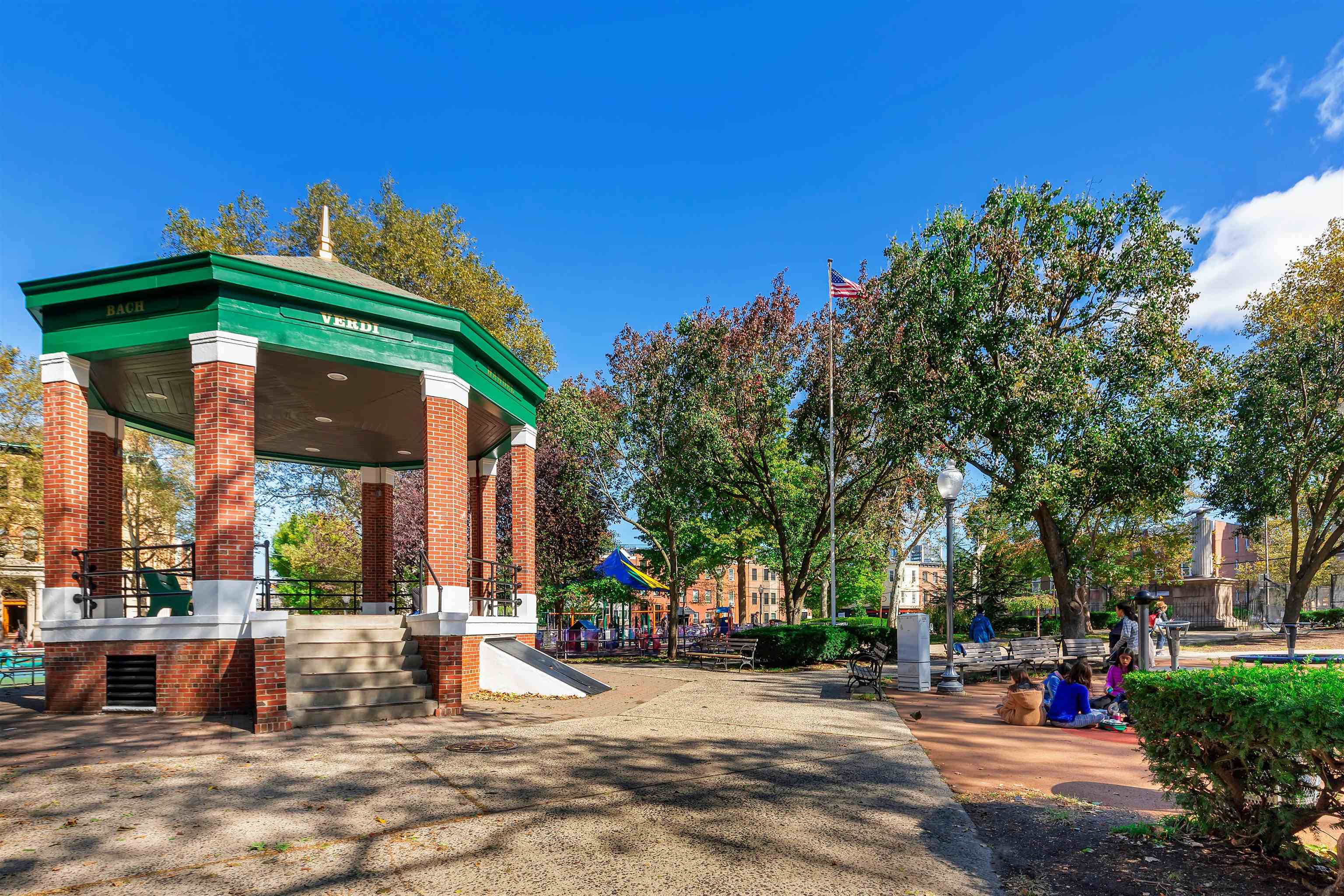 main property photo 45
