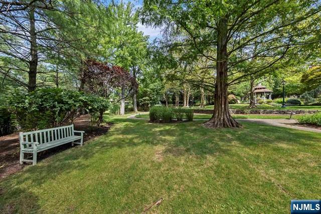 property viewer photo 10