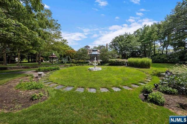 property viewer photo 11