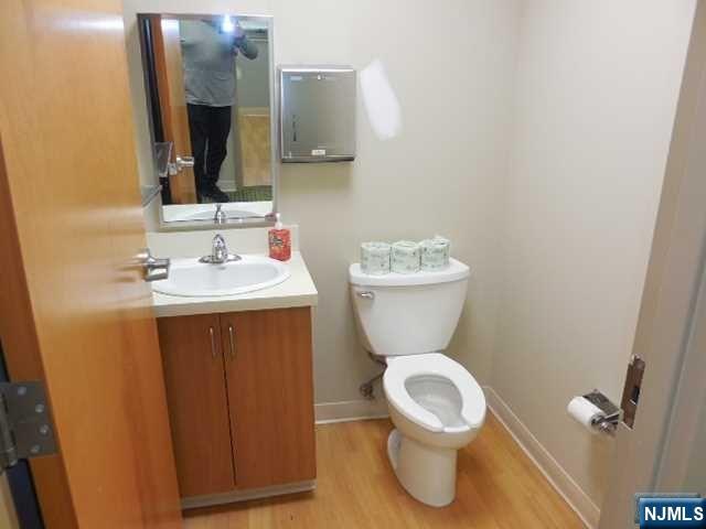 property viewer photo 13