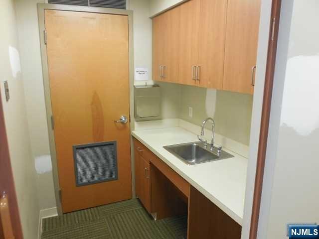 property viewer photo 14