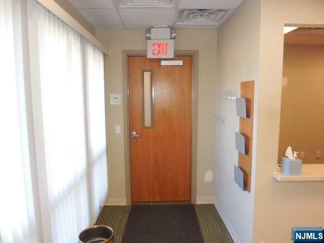 property viewer photo 4