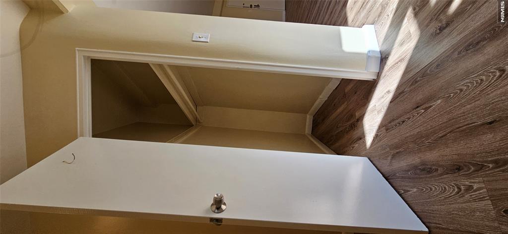 property viewer photo 15
