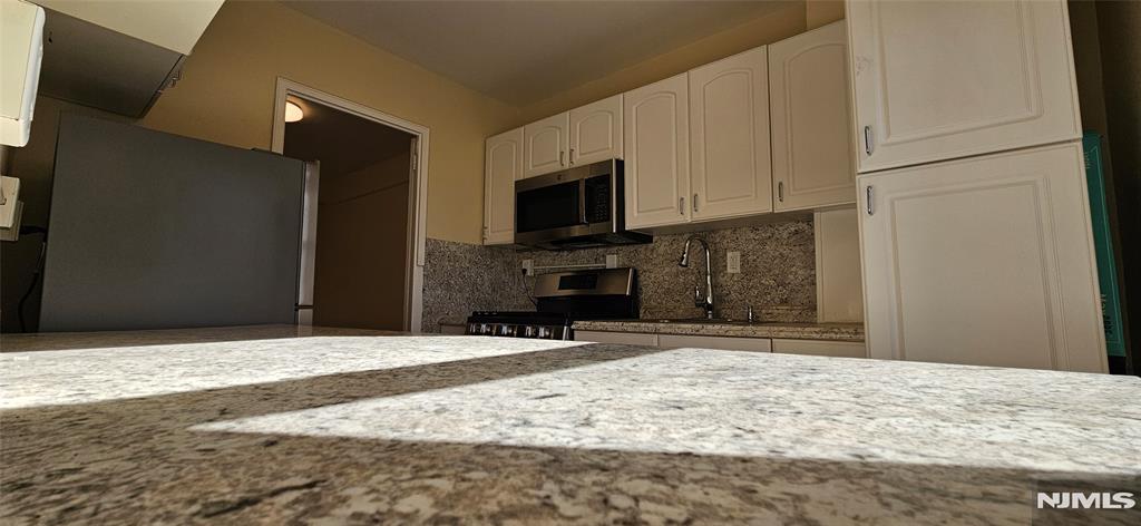 property viewer photo 27
