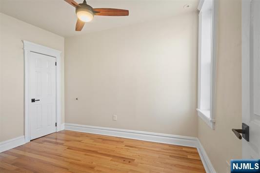 property viewer photo 14
