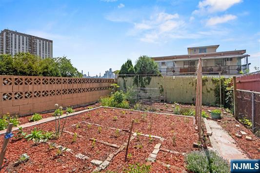 property viewer photo 22