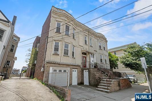 property viewer photo 26