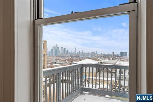 property viewer photo 35