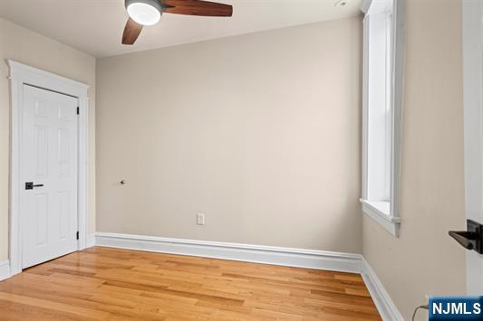 property viewer photo 36