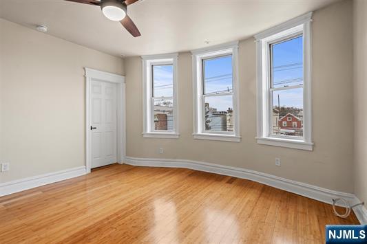 property viewer photo 38