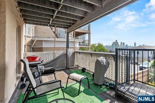 property viewer photo 44