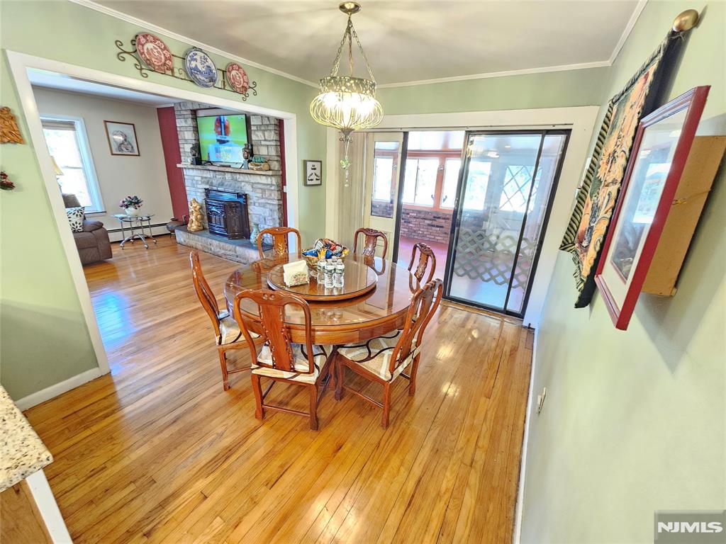 property viewer photo 18