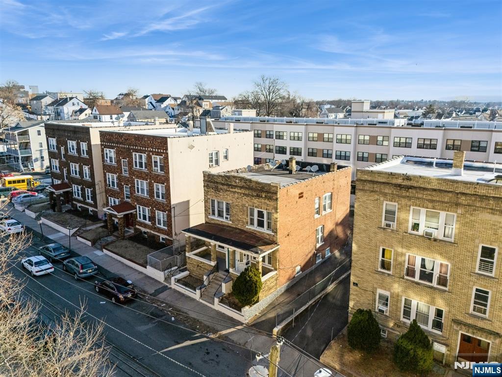 property viewer photo 1