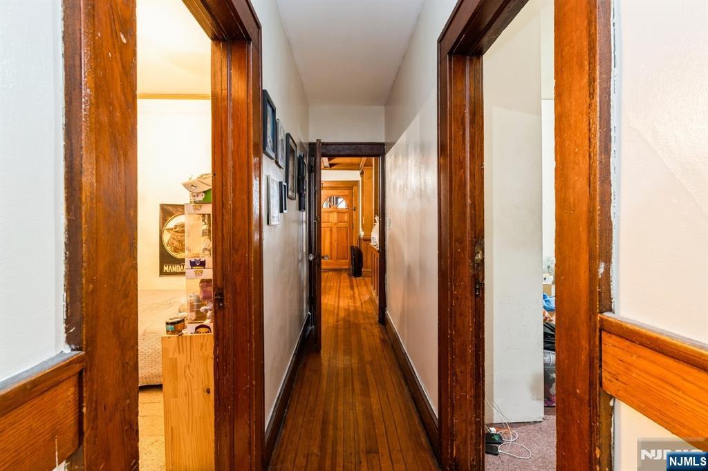property viewer photo 16