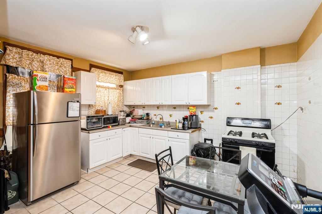 property viewer photo 19