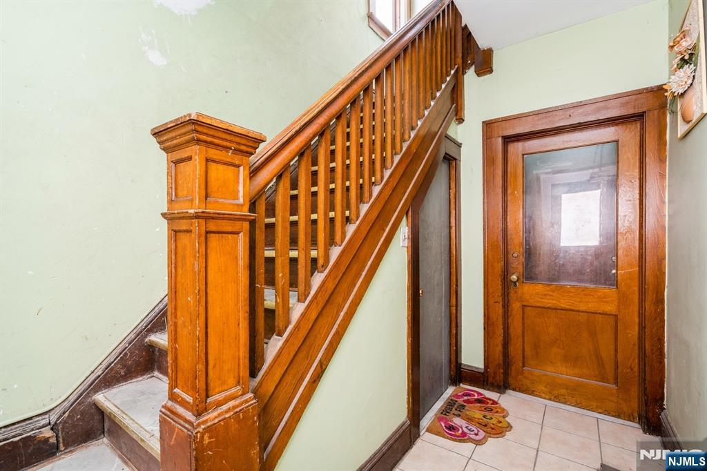 property viewer photo 23