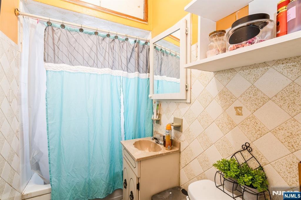 property viewer photo 34