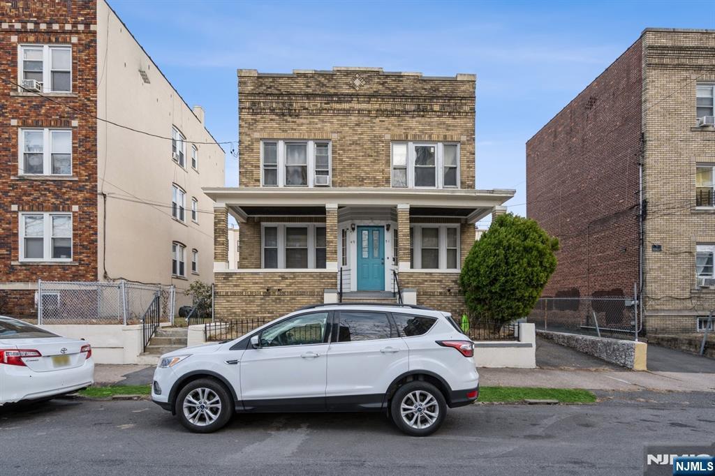 property viewer photo 6
